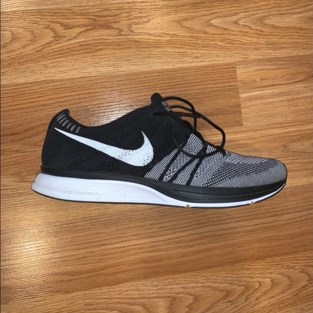 Size 12 Nike Flyknit Trainer